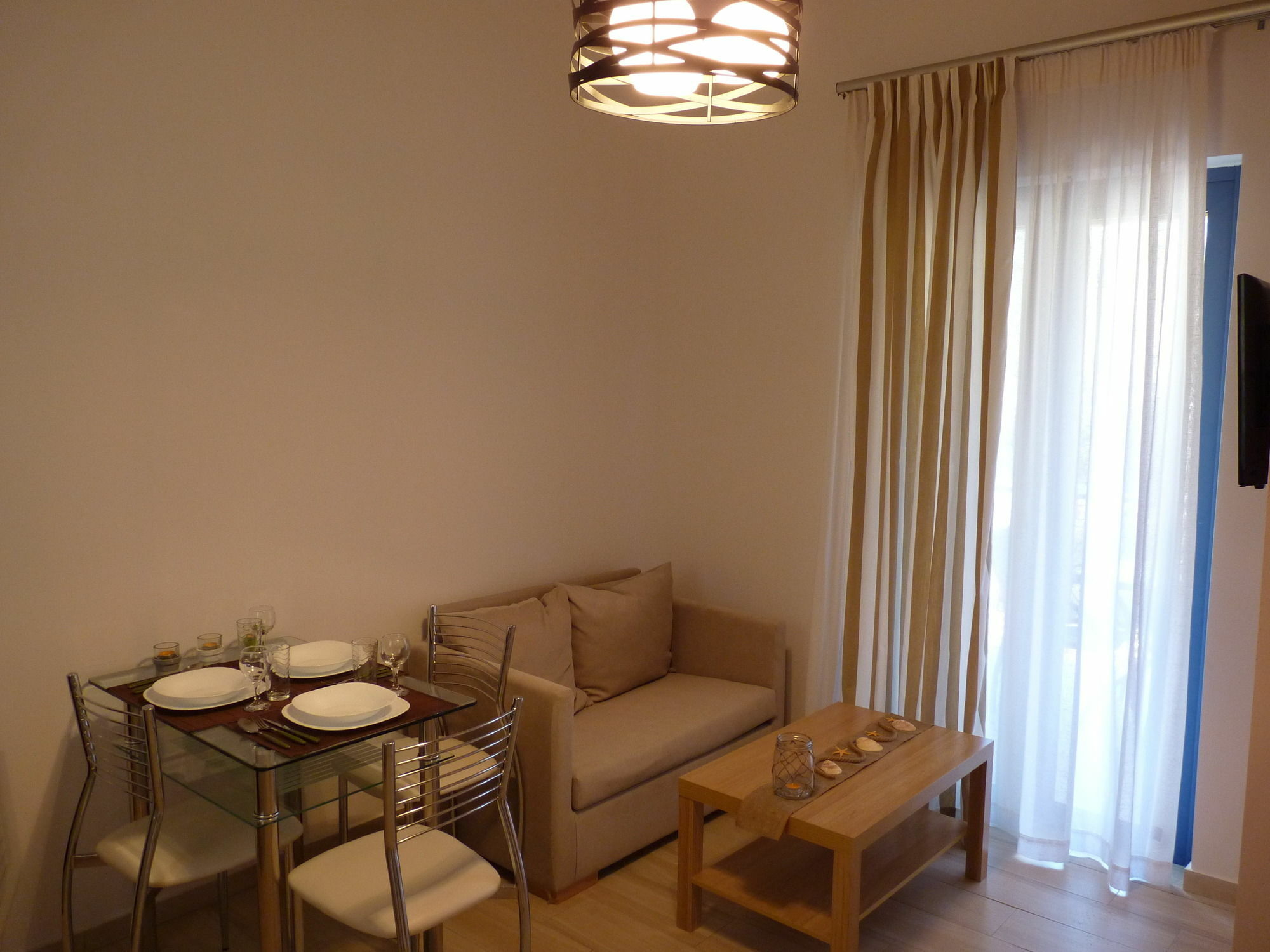 Ilianthos Apartments & Studios Мікрос-Гіалос Екстер'єр фото