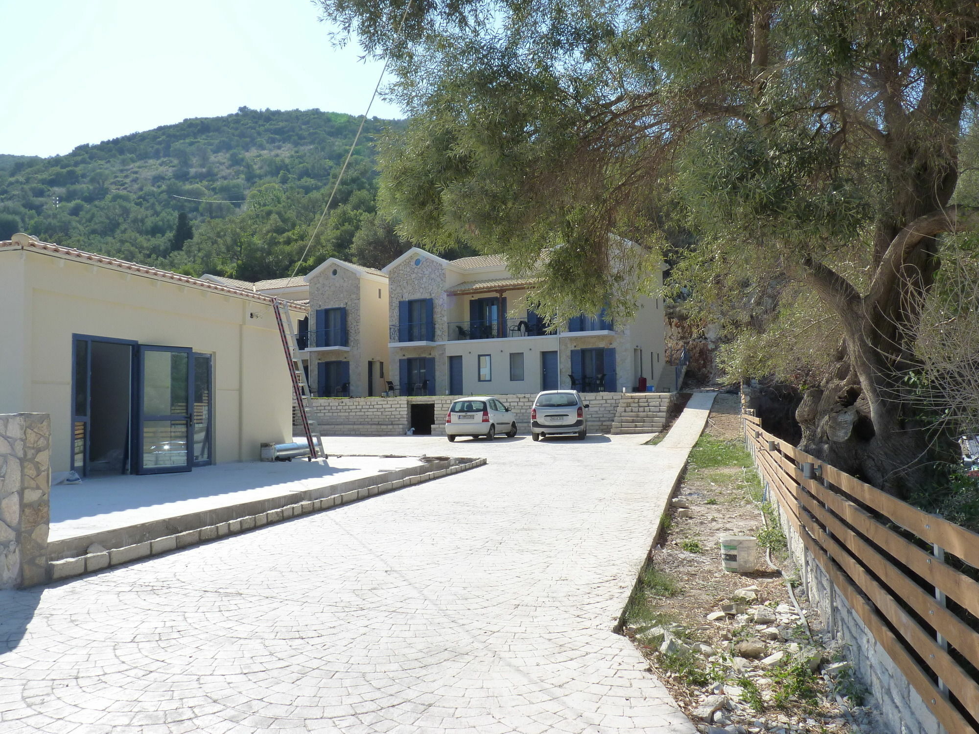 Ilianthos Apartments & Studios Мікрос-Гіалос Екстер'єр фото