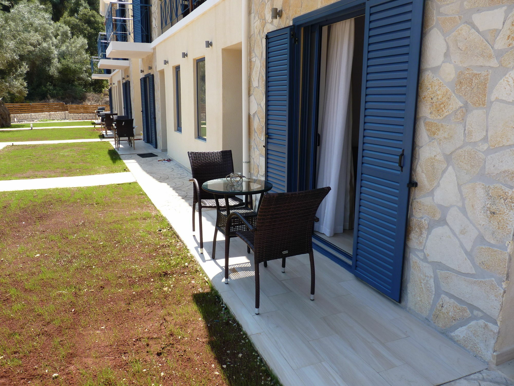 Ilianthos Apartments & Studios Мікрос-Гіалос Екстер'єр фото